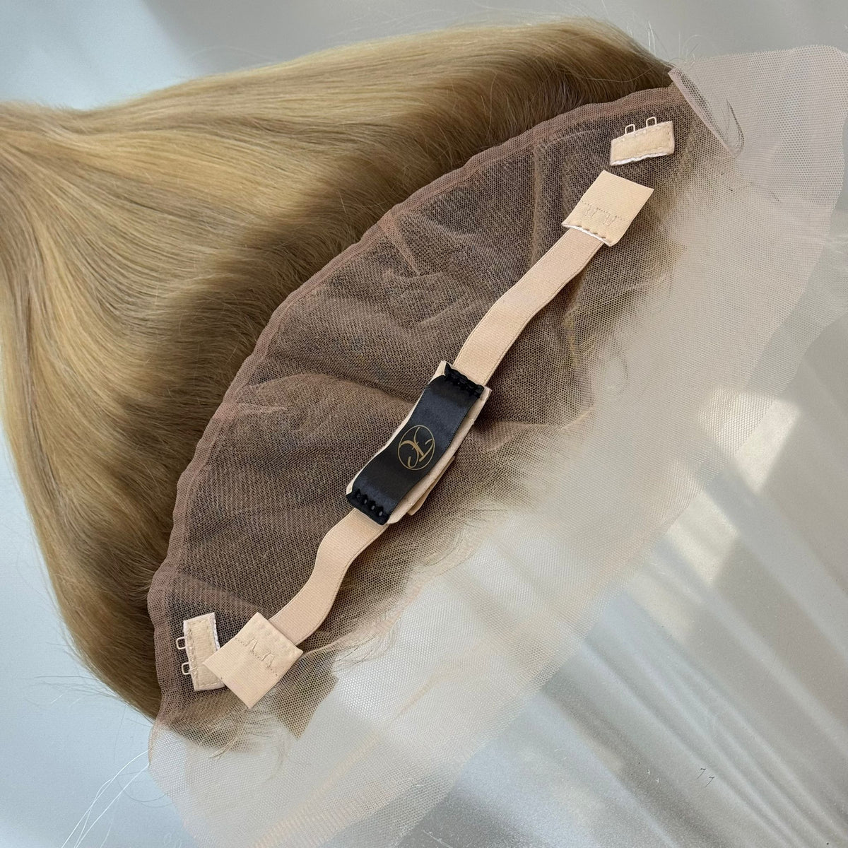 BIANKA | FRONTAL | 16 INCHES