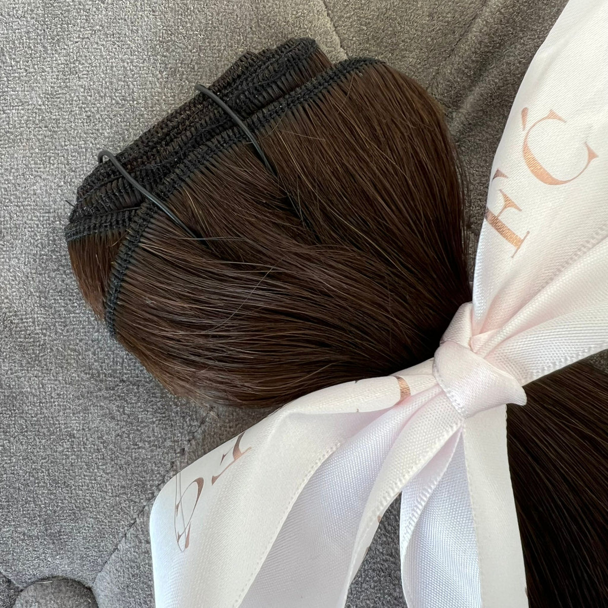 KING KYLIE BROWN | WEFT | 16 INCHES | CUSTOM MADE