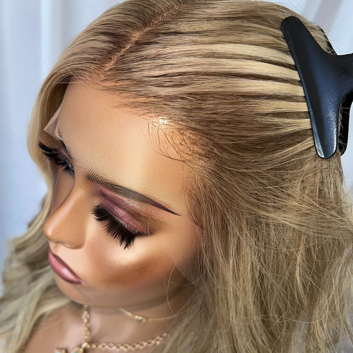 ISSABELLA | HD LACE FRONT | S-M