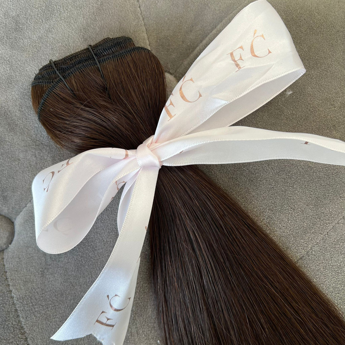 KING KYLIE BROWN | WEFT | 16 INCHES | CUSTOM MADE