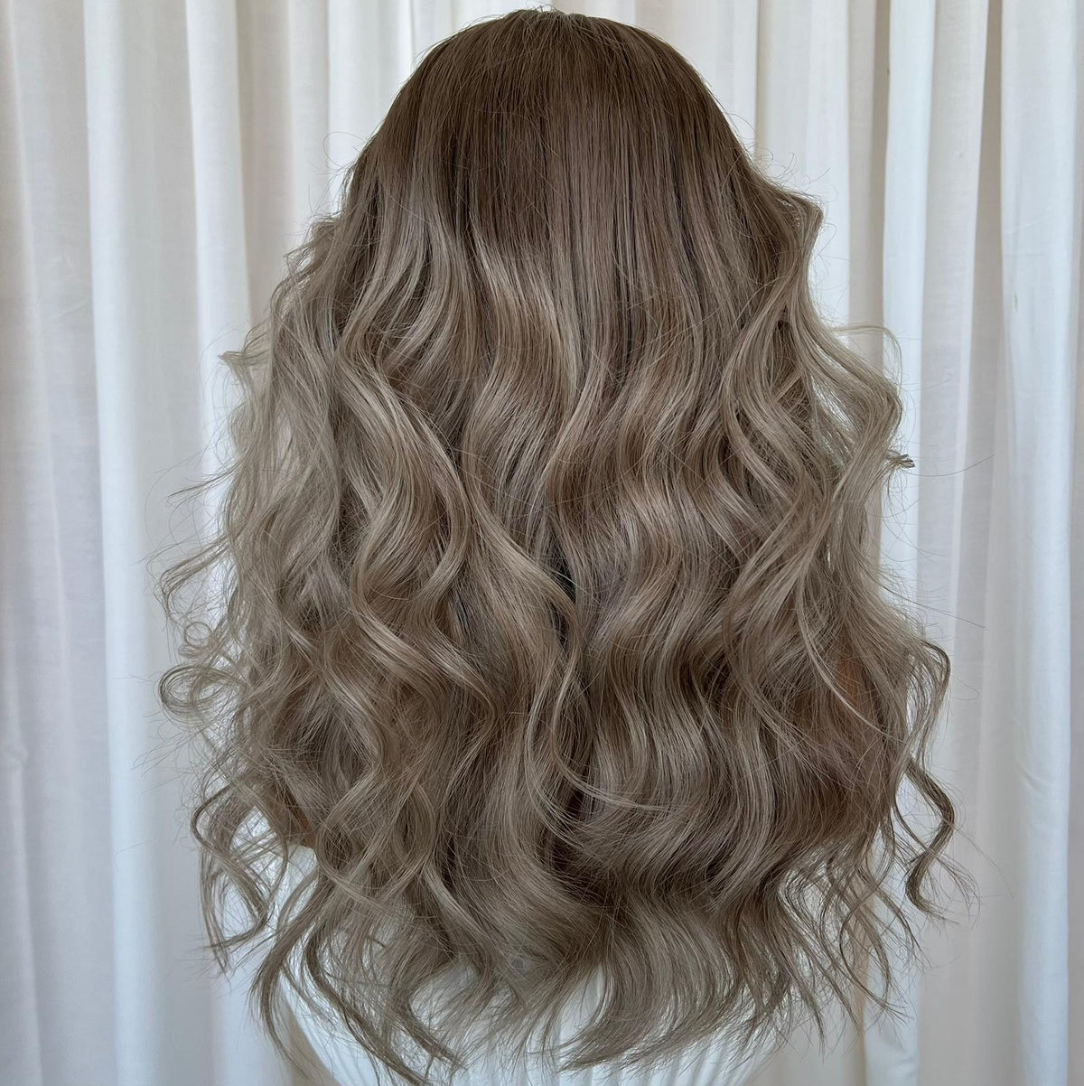 SASKIA | CUSTOM MADE