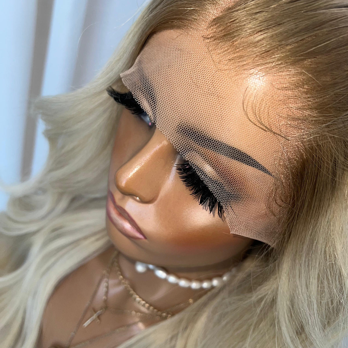 LILLY | LACE FRONT | M-L