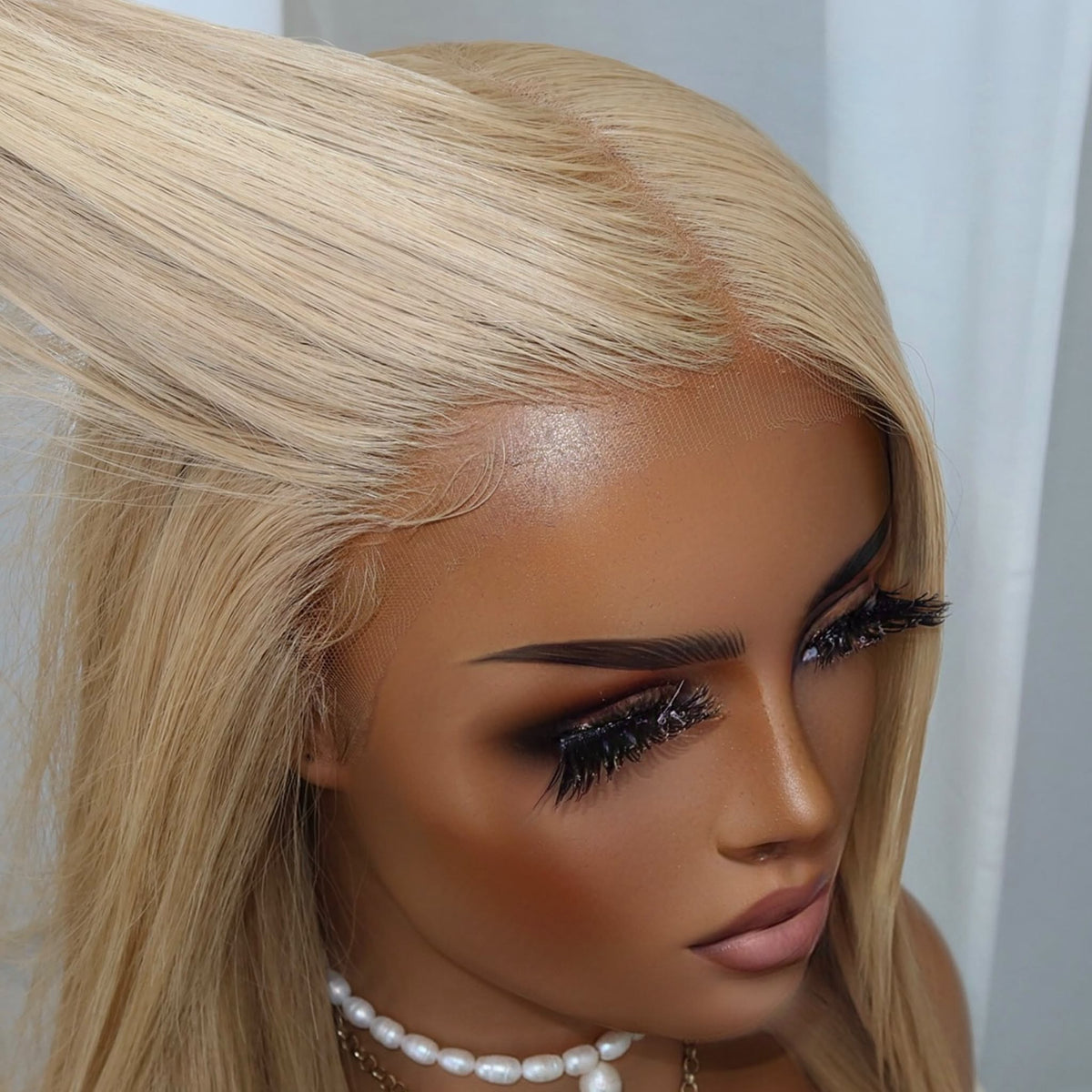 EMMA LISA | HD LACE FRONT