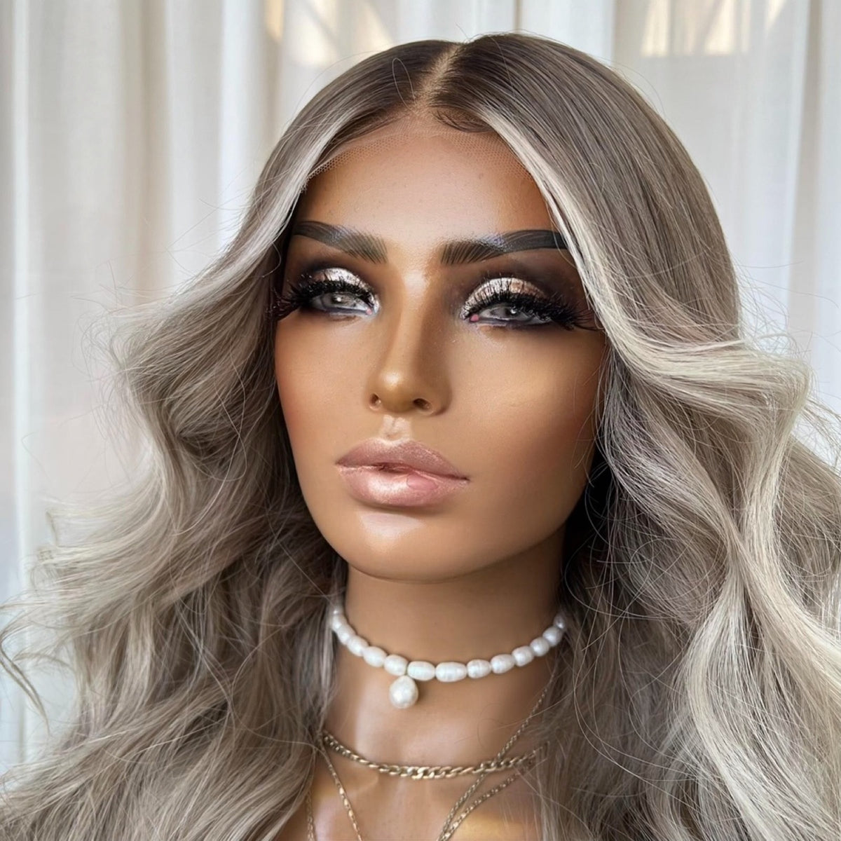 SASKIA | CUSTOM MADE