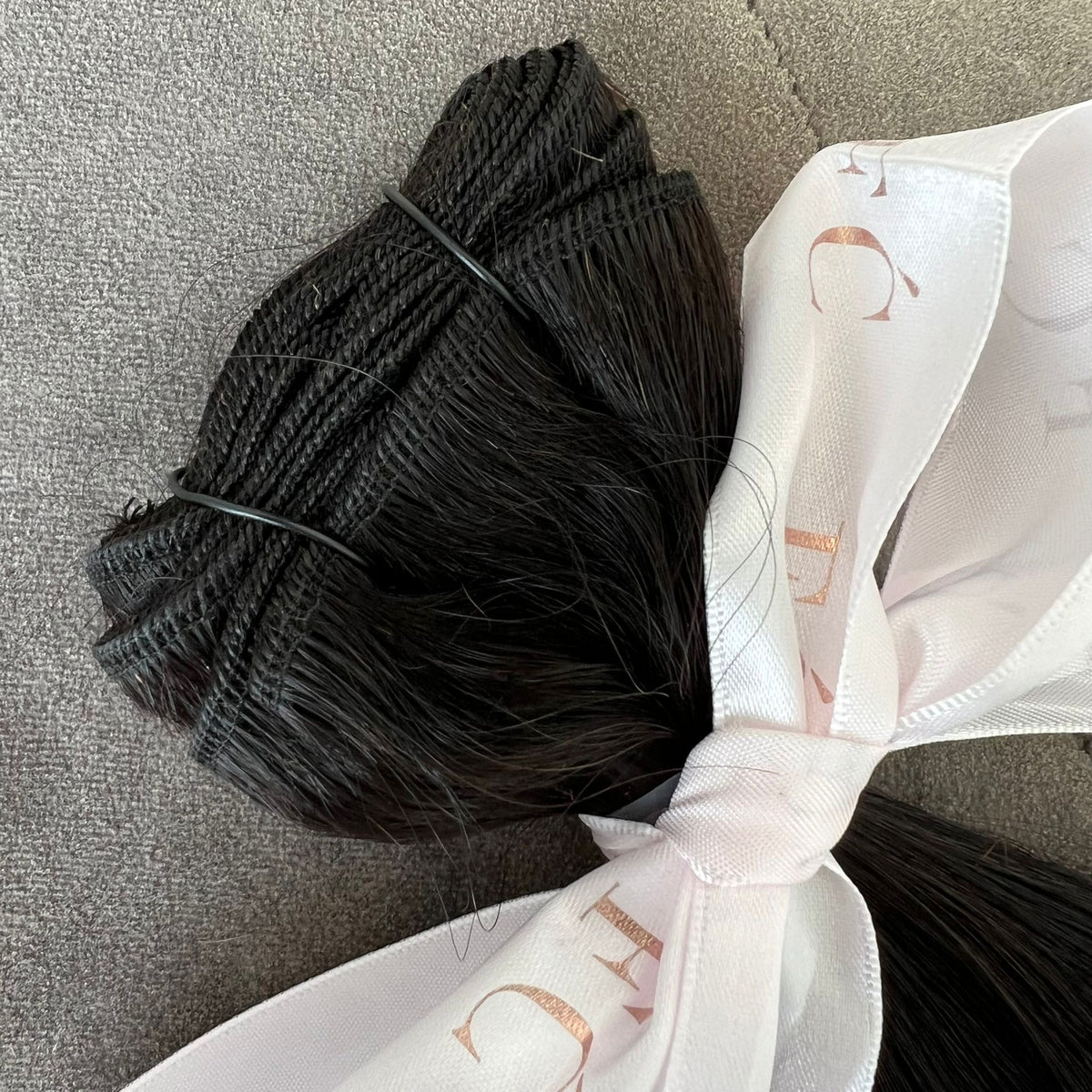 KING KYLIE | WEFT | 18 INCHES | CUSTOM MADE