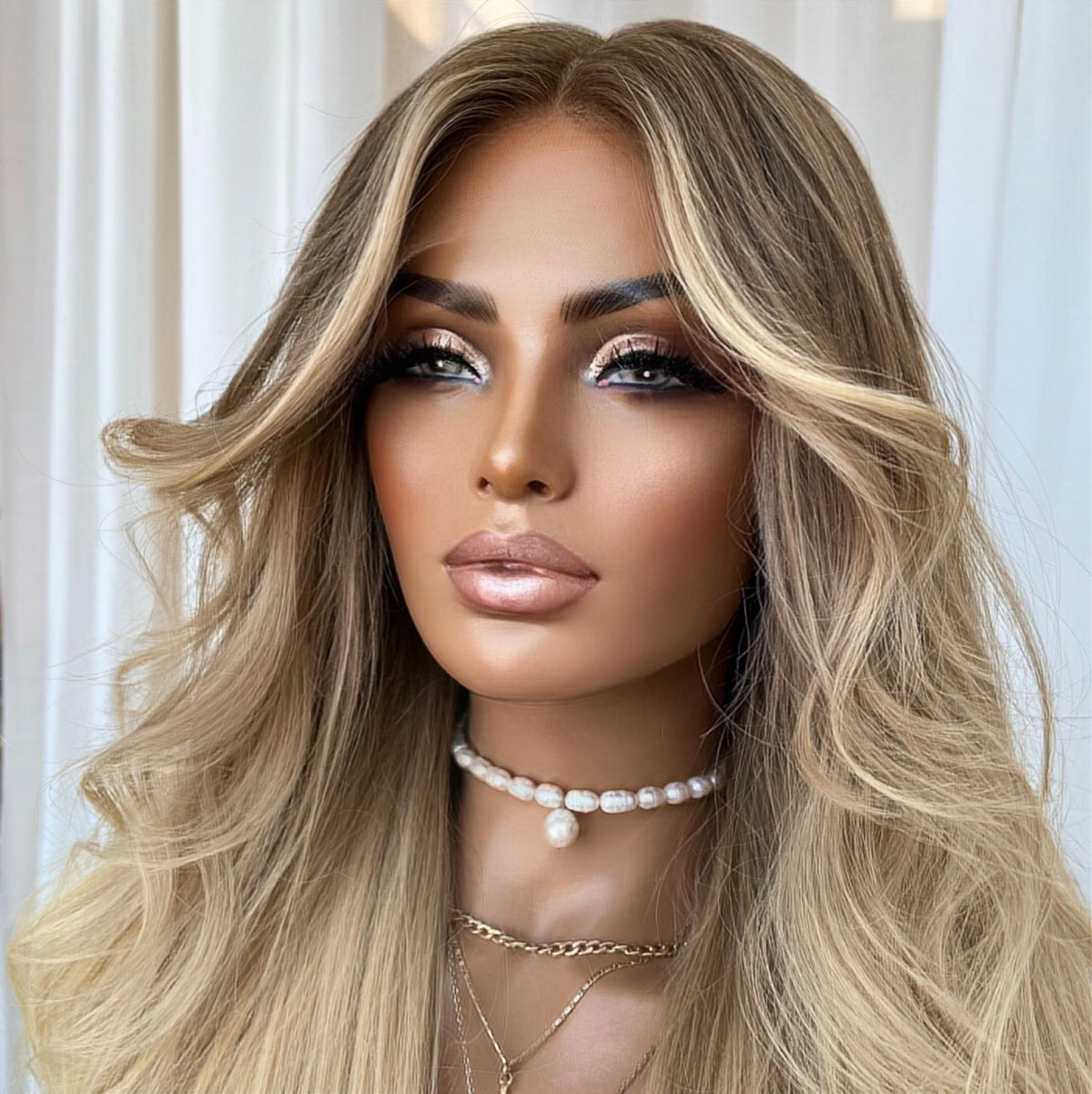 CARDI BLONDE | CUSTOM MADE