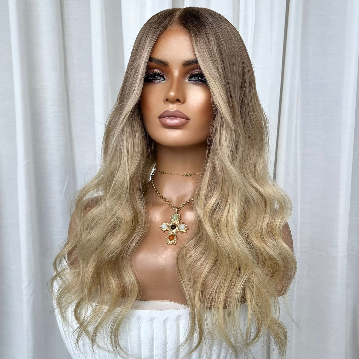 ALINA | HD TOPPER | 20 INCHES