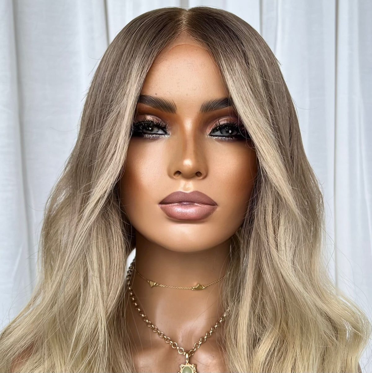 ALINA | HD TOPPER | 20 INCHES