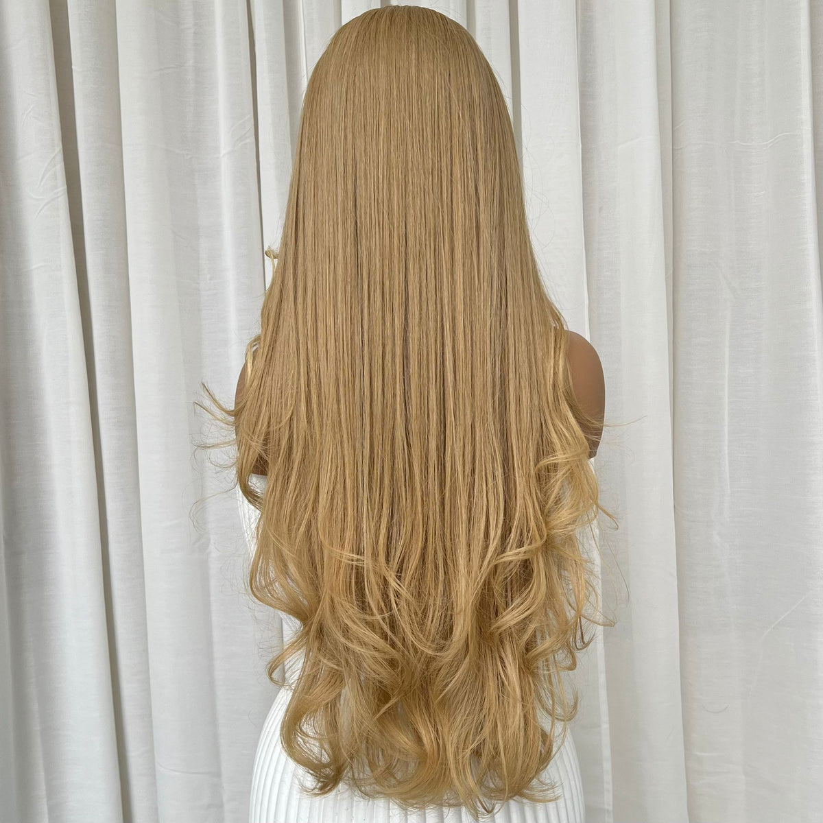 EMMA LISA | HD LACE FRONT